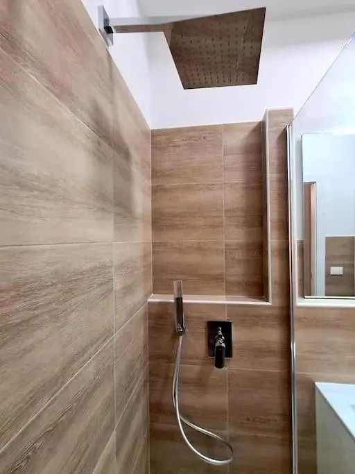 Angelini Suites Apartment Bologna Italy